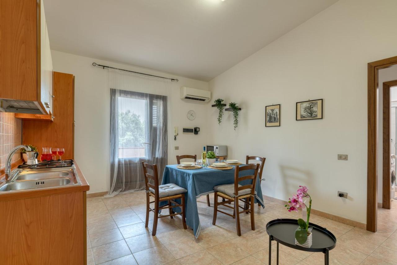 Izzhome Escape 2 Villa San Pietro ภายนอก รูปภาพ